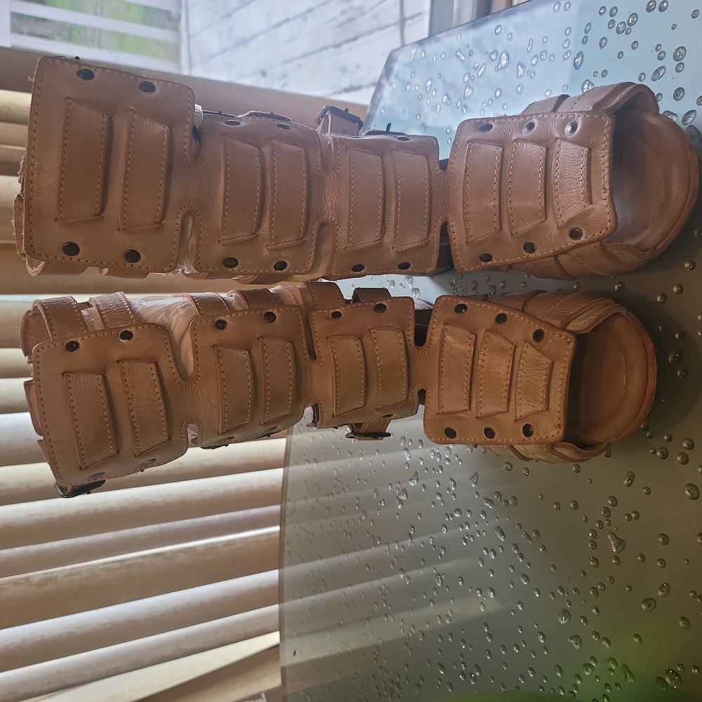 Awsome Zane Sandals